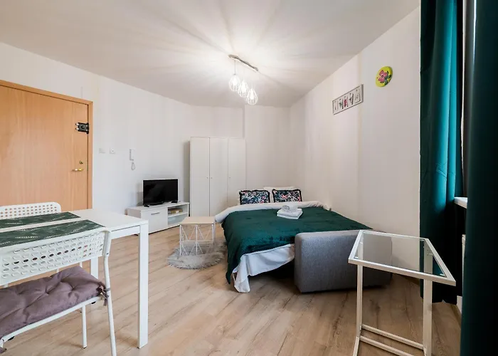 Lakeside Nature Escape By Bookinghost Apartamento Poznań